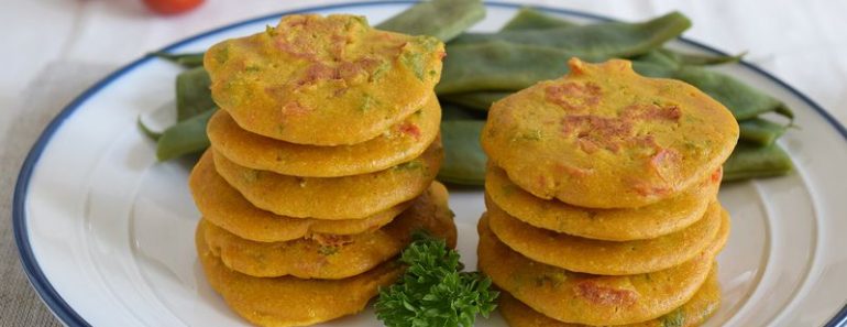 Mini tortitas saladas de harina de garbanzos: receta saludable vegana y sin gluten